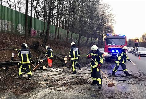 Sturm in NRW Warnung am Sonntag für Wuppertal Krefeld Düsseldorf