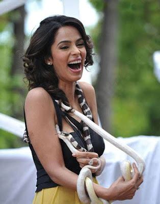 Hot And Sexy Mallika Sherawat Photos