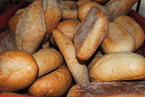 Brote backen für den guten Zweck regionalHeute de