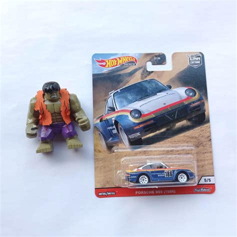 Jual Hot Wheels Premium Porsche Wild Terrain Kota Salatiga Rian Pentoell Garage