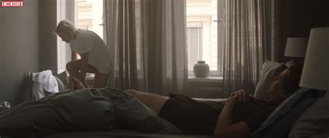 Love Me nude pics página 1