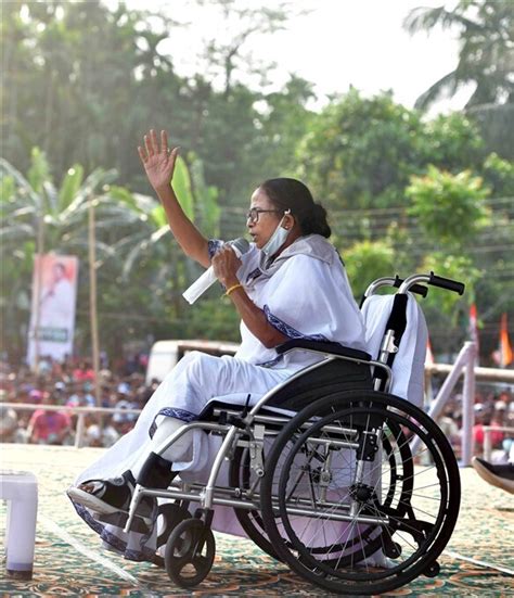 Photos Wb Cm Mamata Banerjee Election Campaign In West Bengal പശ്ചിമ ബംഗാളില്‍ തെരഞ്ഞെടുപ്പ്