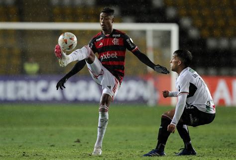 Bruno Henrique Ser Desfalque Do Flamengo Contra O Corinthians Gazeta