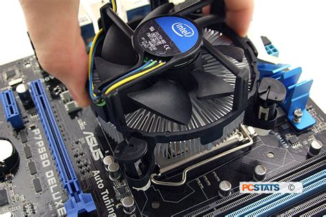 PCSTATS Beginners Guide PCSTATS Review Removing Socket LGA1156