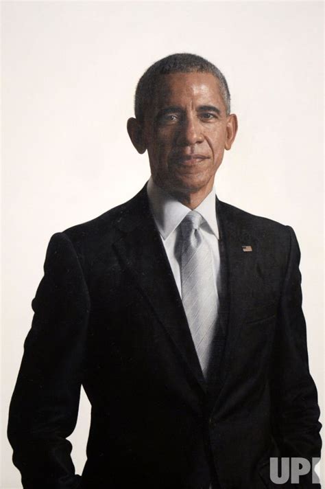 Photo Official Portraits Of Obamas Unveiled At White House