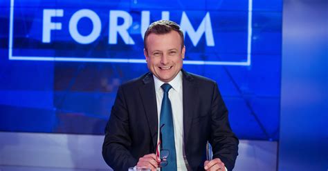 Adrian Klarenbach Znika Z Tvp Info Zostaje Przesuni Ty Wiadomo Ci