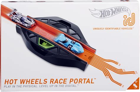 La Marca Mattel Lanza El Nuevo Juego Hot Wheels Id Inout Viajes