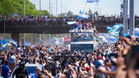 Argentina's World Cup celebrations descend into chaos in Buenos Aires