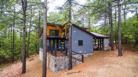 1 Bedroom Cabins in Broken Bow OK - Small Cabins in Broken Bow | Beavers Bend Creative Escapes