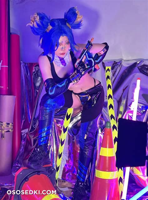 Model ZinieQ Zinie In Cosplay Neon From Valorant 41 Leaked Photos