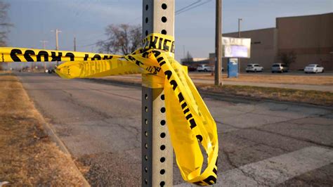 Mans Body Found Near Phoenix Freeway