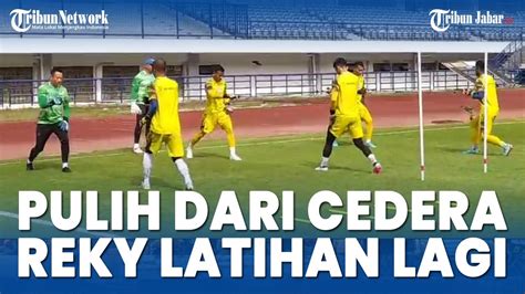 Setelah Absen Akibat Cedera Kiper Persib Reky Rahayu Kembali Berlatih