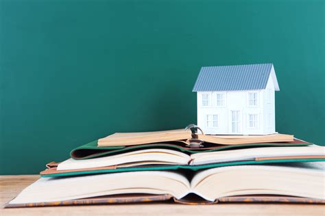 Artificial intelligence might soon replace the traditional real estate agent 14