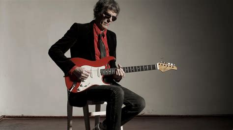 Nat Geo Da A Conocer El Teaser Del Documental Sobre El Flaco Spinetta