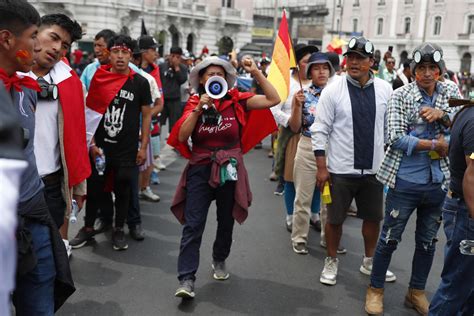 Protestas Enfrentamientos Y Caos Qu Pasa En Per