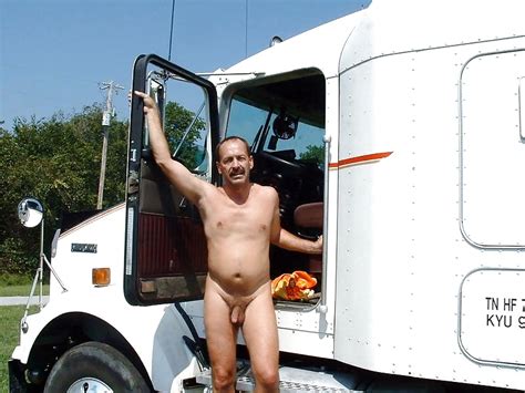 Others Nude At Work Porn Pictures Xxx Photos Sex Images Pictoa