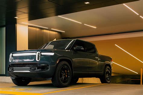 Msrp Of 2025 Rivian R1t Cari Virgie