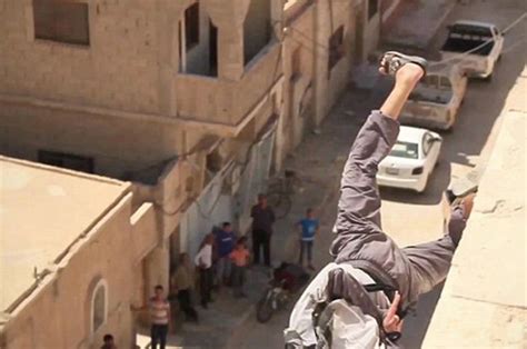 Evil ISIS Execute Boy By Throwing Him Off A Roof Because He S Gay Daily Star