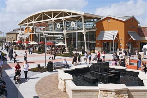 HOUSTON PREMIUM OUTLETS - Updated July 2024 - 356 Photos & 264 Reviews ...