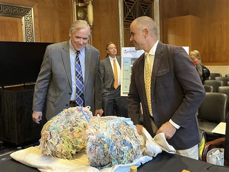 Privacy experts debate find me an address from a name services 14