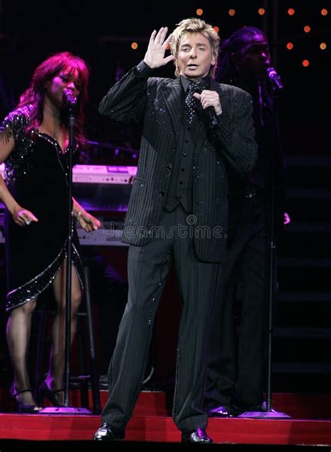 Barry Manilow Performs in Concert Editorial Stock Image - Image of ...