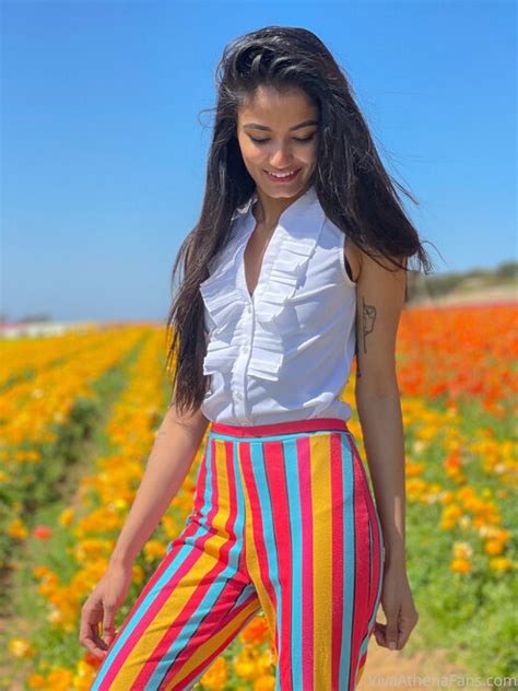 VIVS THOMAS 3024x4032 9233a7067f0b9e6cd2edd5c6996bf75d Porn Pic