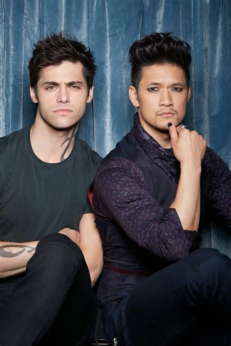 Shadowhunters Magnus Alec Photoshoot Matthew Daddario Harry