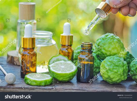 1 165 Bergamot Oil Skin Images, Stock Photos & Vectors | Shutterstock