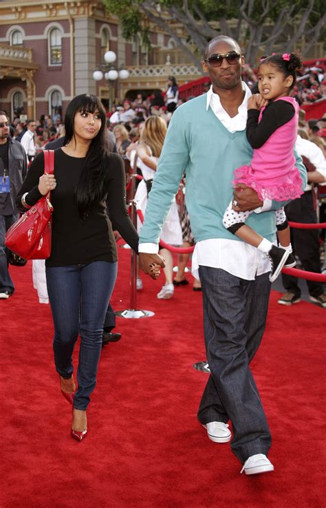 Kobe Bryant His Wife Vanessa And Two Of Their Daughters Seen Enjoying Day At Disneyland Weeks