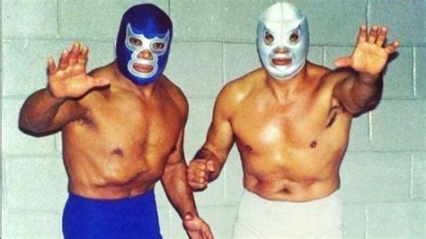 Máscaras palomitas y monstruos cine de luchadores en México Caracol