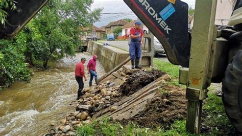 Inunda Ii Istorice Mai De Jude E Afectate Puternic De Ploi