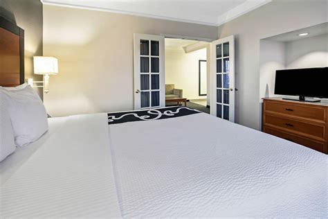 La Quinta Inn & Suites by Wyndham Dallas Arlington South | Arlington, TX Hotels