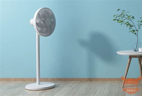 Il Ventilatore Smart Xiaomi Mi Standing Fan Pro a metà prezzo è