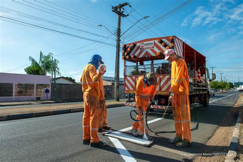 Tr Nsito Seguro Prefeitura Revitaliza Sinaliza O Horizontal De Ruas E