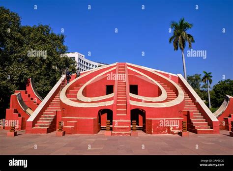 india  delhi jantar mantar astronomical observatory built