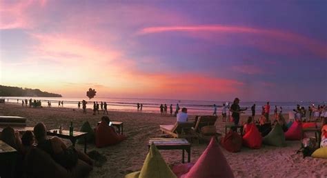 Tempat Makan Di Pantai Jimbaran Bali Yang Enak Murah Dan Halal