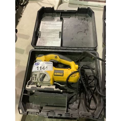 DEWALT CORDED JIGSAW