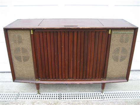 Vintage Wooden Motorola Console Stereoradiorecord Player Model