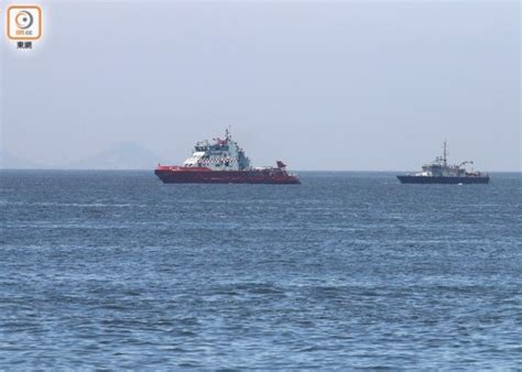 舢舨遇巨浪翻沉 3釣魚郎險葬身怒海｜即時新聞｜港澳｜oncc東網