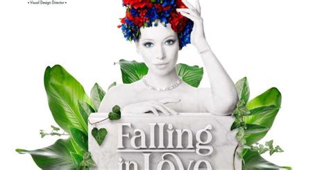 Berlin: FALLING | IN LOVE Grand Show Friedrichstadt-Palast | GetYourGuide