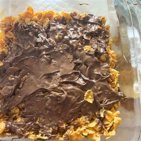 No-Bake Peanut Butter Corn Flake Bars - Recipe Diaries