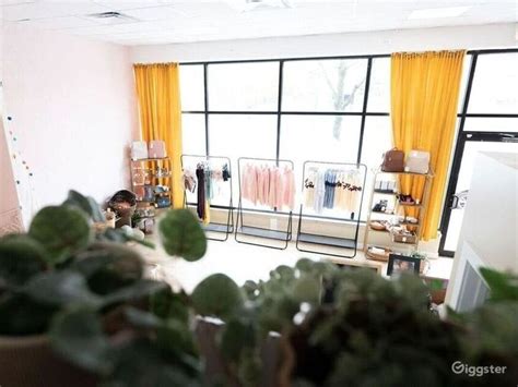 Aesthetic Studio with Lots of Lights | Rent this location on Giggster