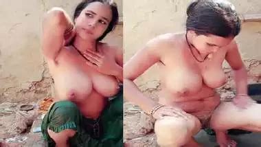 Indian Video Village Bhabhi Nude Bath Outdoors Viral Incest