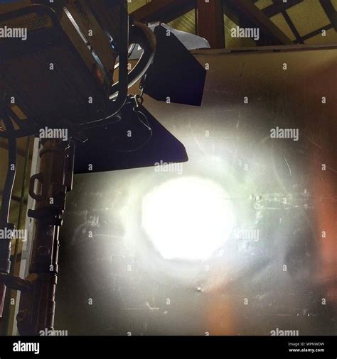 Tv studio lighting hi-res stock photography and images - Alamy