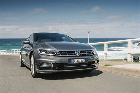 volkswagen passat r line vs se 6