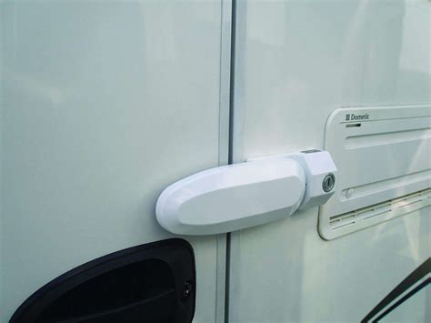 Caravan Door Lock – Caravan Vlogger