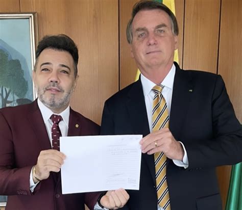 Versículo escrito à mão por Bolsonaro será exposto em museu religioso