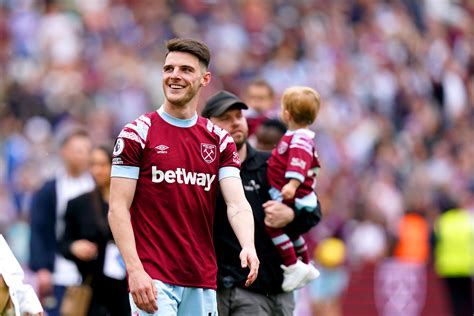 Man City ‘to Submit Improved Offer For Declan Rice After Arsenal Bid