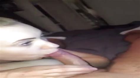 Schön glänzend vom Sabber Porn