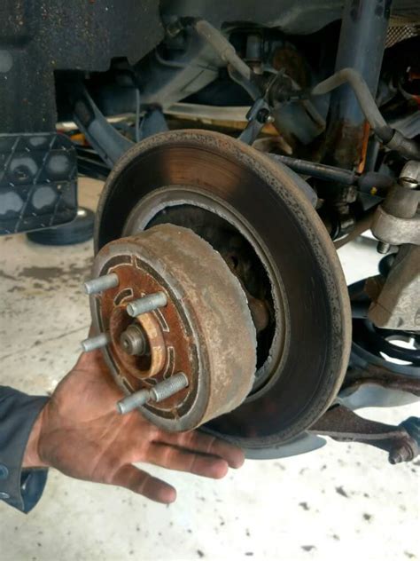 Customer says there's a noise in the brakes : r/Justrolledintotheshop